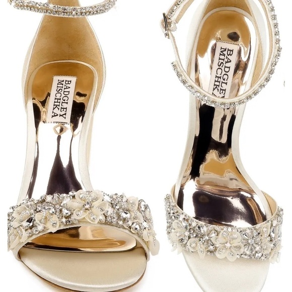 BADGLEY Mischka Finesse Ankle Strap Sandals - Picture 3 of 6